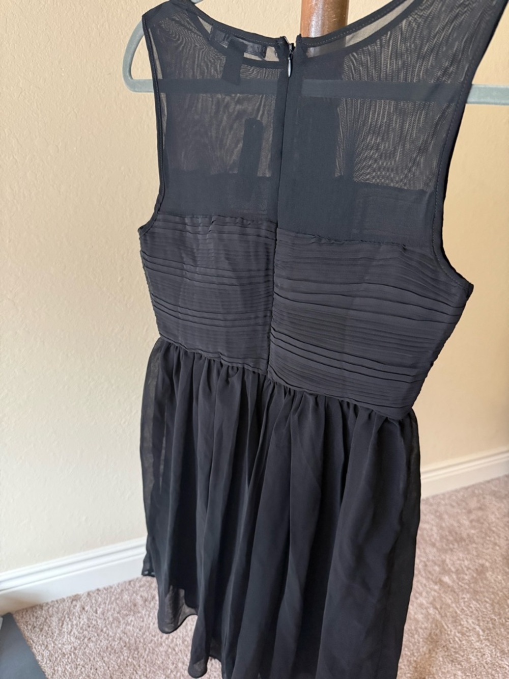 NWT Forever 21 Little black dress, women, party wear sleeveless, short dress - Picture 6 of 7